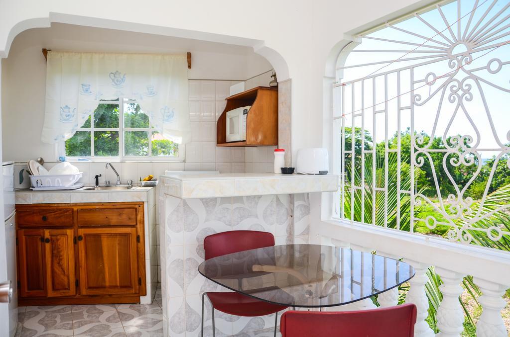 نيغريل Vanvilla Guest House الغرفة الصورة